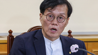 [이슈체크] 진퇴양난에 빠진 한국은행…결국 기준금리 6연속 동결