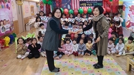 프라디움어린이집, 고사리 손으로 모은 사랑의 성금 기탁...