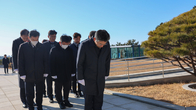 [동정] 김용식 부산세관장, 중앙공원 충혼탑 참배