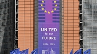 美-EU무역수장, '50％ 관세유예' 하루만 통화 재개…협상 새국면